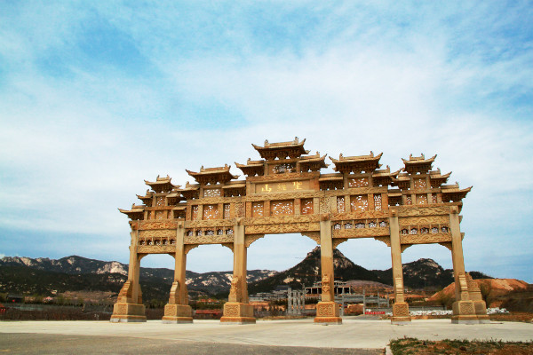 shengjingshanpailou.jpg